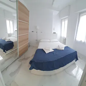https://appartamenti-reali-bonaccini.italymilanhotels.net